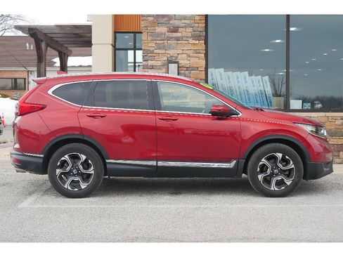 Used 2019 Honda CR-V Touring image 2