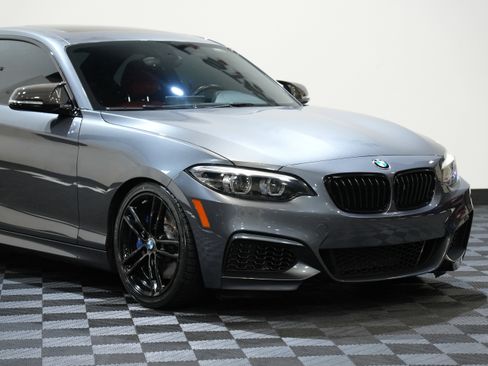 Used 2018 BMW M240i Coupe image 9