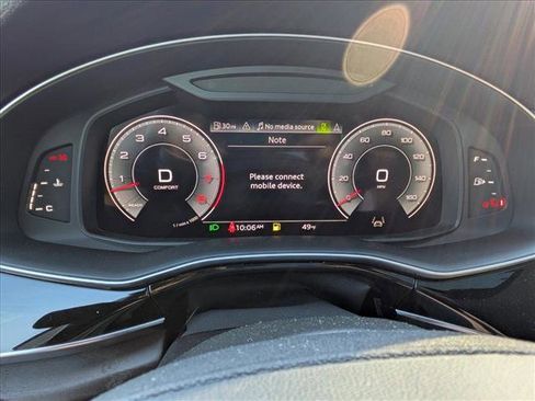 Used 2023 Audi Q8 Premium Plus image 11