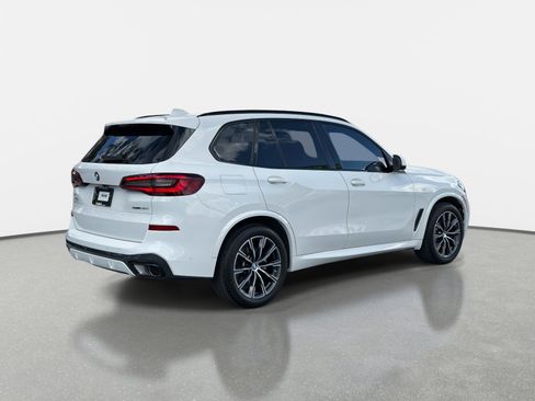Used 2023 BMW X5 sDrive40i w/ M Sport Package image 3
