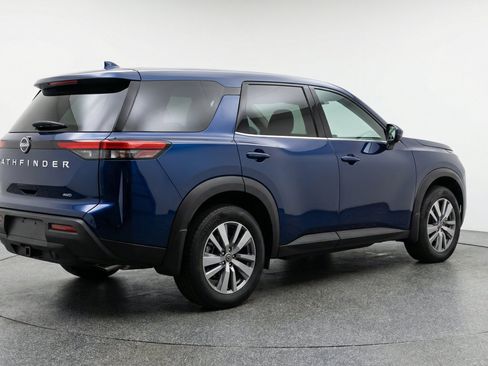 Used 2025 Nissan Pathfinder SV AWD/4WD image 9