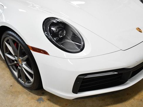 Used 2021 Porsche 911 Carrera S RWD image 19