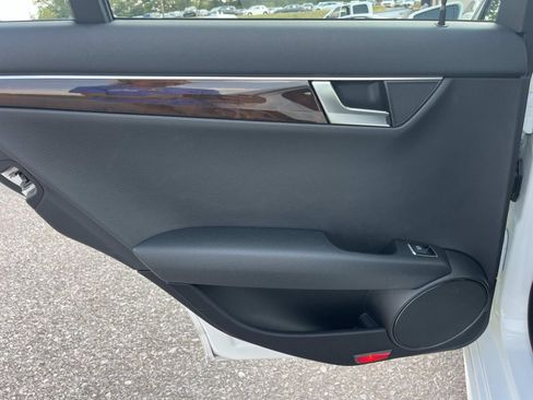 Used 2014 Mercedes-Benz C 250 Sedan image 18