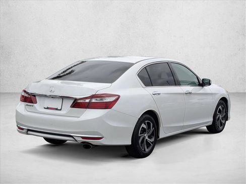 Used 2017 Honda Accord LX image 5