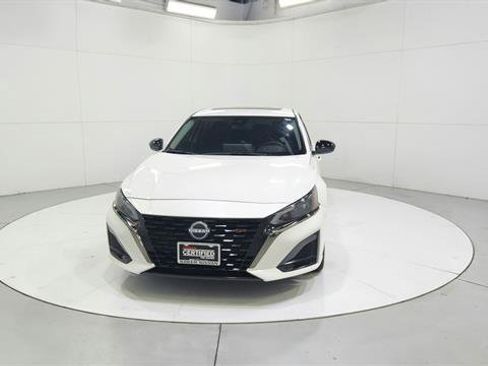 Certified 2025 Nissan Altima 2.5 SR w/ SR Premium Package image 2