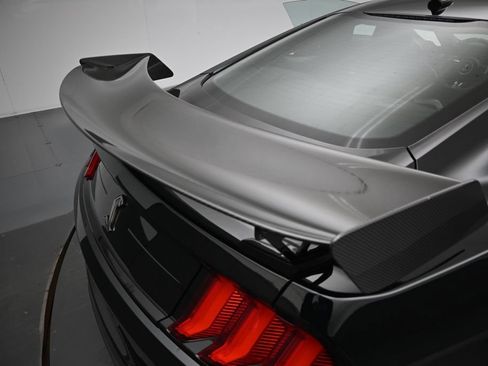 Certified 2021 Ford Mustang Shelby GT500 w/ Carbon Fiber Track Pack RWD image 19