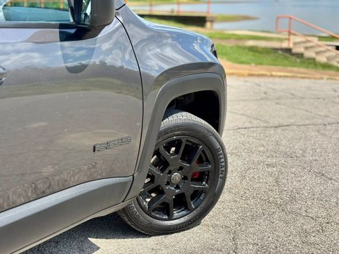 Used 2020 Jeep Renegade Sport w/ Sport Appearance Group AWD/4WD image 5