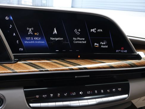 Used 2022 Cadillac Escalade Sport Platinum AWD/4WD image 19
