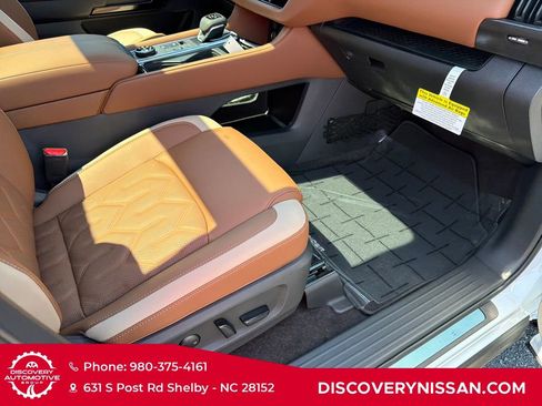 New 2026 Nissan Pathfinder Platinum AWD/4WD image 41