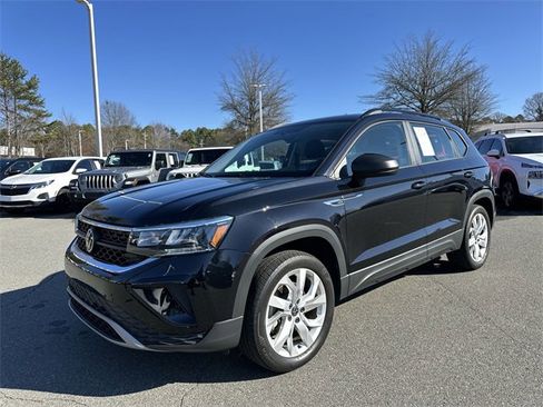 Used 2023 Volkswagen Taos S image 1