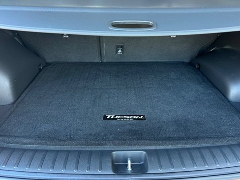 Used 2016 Hyundai Tucson Limited w/ Option Group 03 FWD image 17