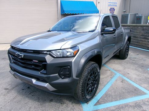 Used 2023 Chevrolet Colorado Trail Boss w/ Advanced Trailering Package image 4