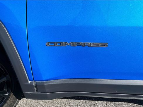 Used 2026 Jeep Compass Latitude AWD/4WD image 7