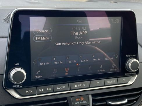 Used 2025 Nissan Altima 2.5 SV image 21