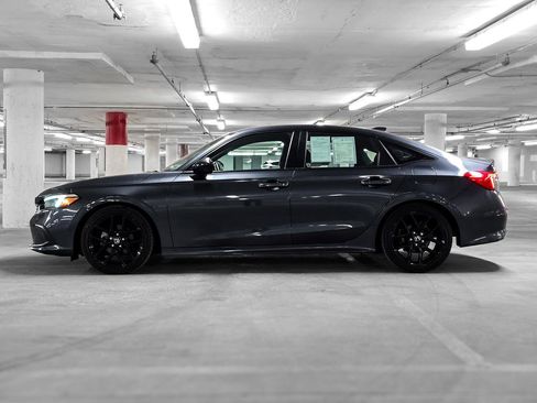 Used 2024 Honda Civic Sport image 12