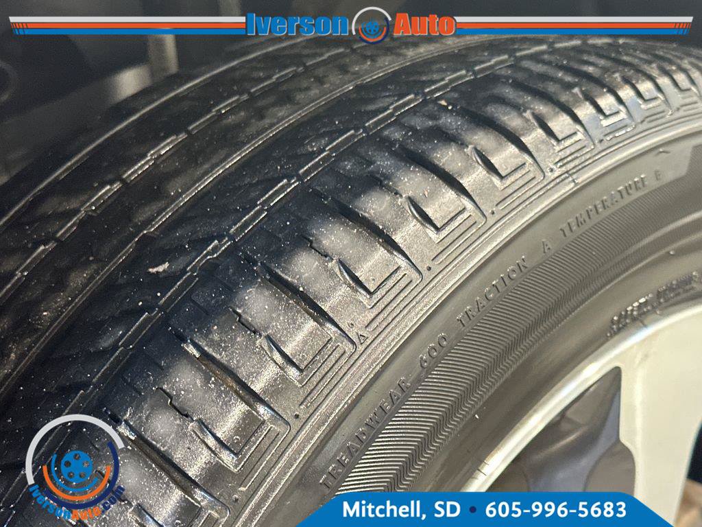Used 2023 Jeep Grand Cherokee L Limited AWD/4WD image 11