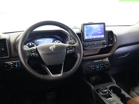 Used 2024 Ford Bronco Sport Outer Banks w/ Tech Package image 16