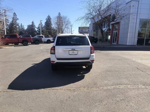 Used 2017 Jeep Compass Sport w/ Power Value Group image 4