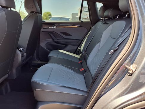 New 2026 Volkswagen Tiguan SE R-Line AWD/4WD image 12