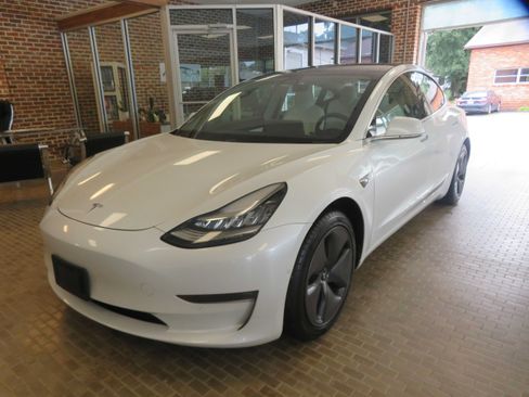 Used 2020 Tesla Model 3 Long Range AWD/4WD image 1