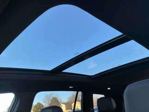 Used 2024 Cadillac XT6 Luxury w/ LPO, Floor Liner Package image 20