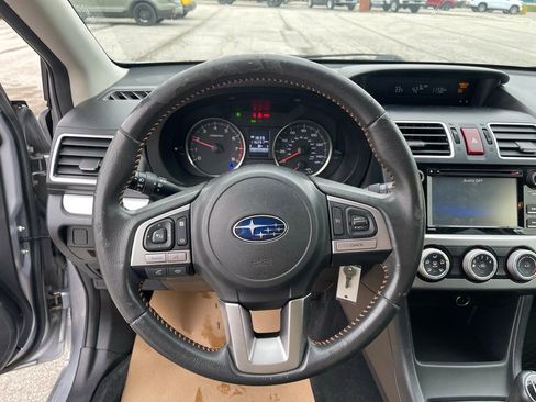 Used 2017 Subaru Crosstrek 2.0i Premium image 10