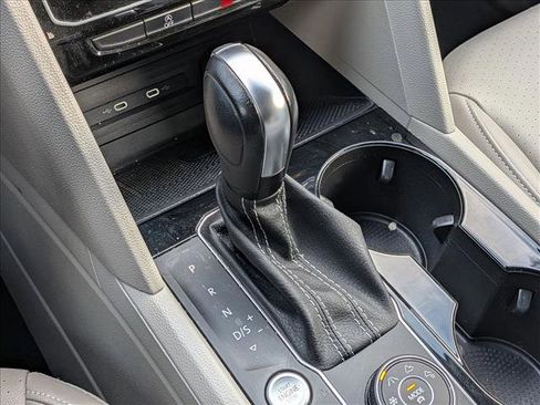 Used 2022 Volkswagen Atlas SE image 13