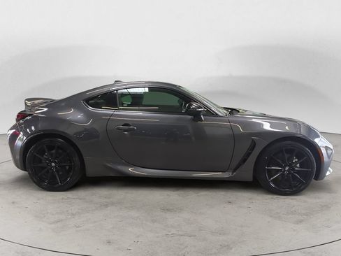 Used 2024 Toyota GR86 Premium RWD image 4