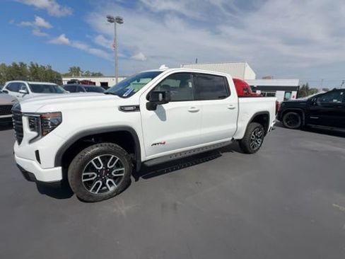Certified 2024 GMC Sierra 1500 AT4 w/ Technology Package AWD/4WD image 4