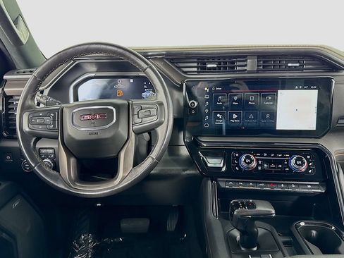 Used 2022 GMC Sierra 1500 AT4 w/ Technology Package AWD/4WD image 12