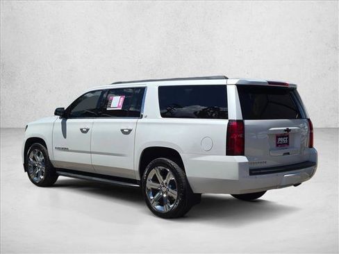 Used 2017 Chevrolet Suburban LT AWD/4WD image 7