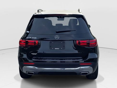 Certified 2025 Mercedes-Benz GLB 250 image 6