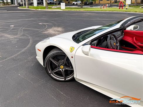Used 2014 Ferrari 458 Spider RWD image 45