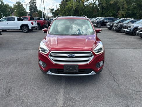 Used 2017 Ford Escape Titanium w/ Equipment Group 301A AWD/4WD image 19