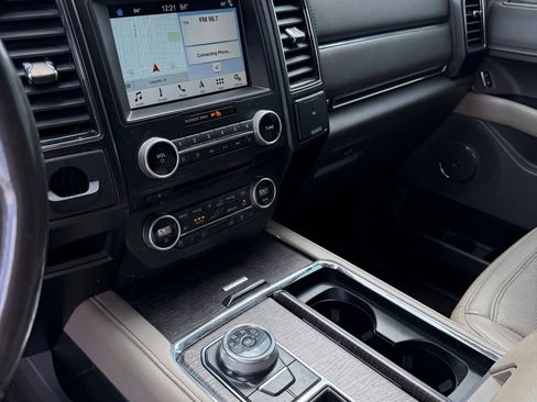 Used 2018 Ford Expedition Max Limited w/ Equipment Group 301A RWD image 18