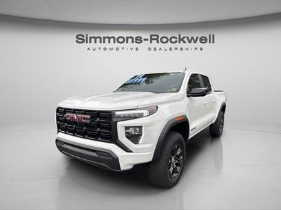 Used 2024 GMC Canyon Elevation