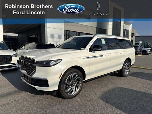 New 2025 Lincoln Navigator L Reserve image 1