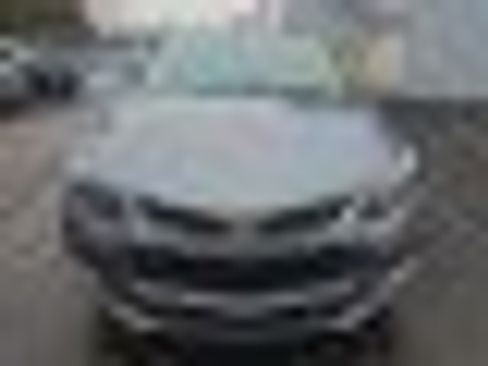 Used 2018 Chevrolet Cruze LT w/ Convenience Package image 2