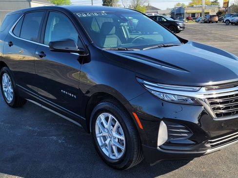 Used 2023 Chevrolet Equinox LT FWD image 2