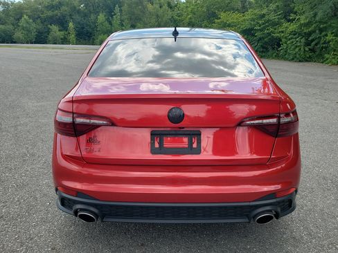 Used 2022 Volkswagen Jetta GLI Autobahn FWD image 6