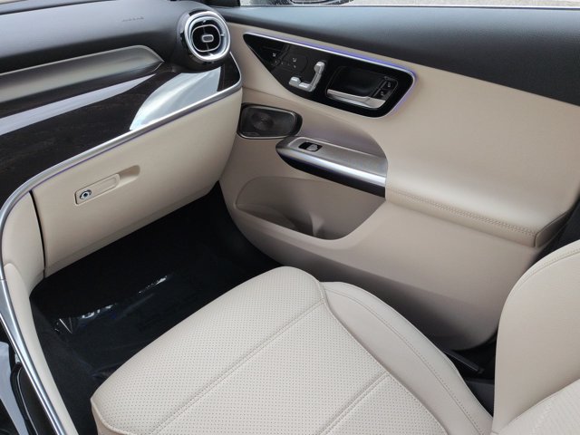 Certified 2026 Mercedes-Benz GLC 300 image 17