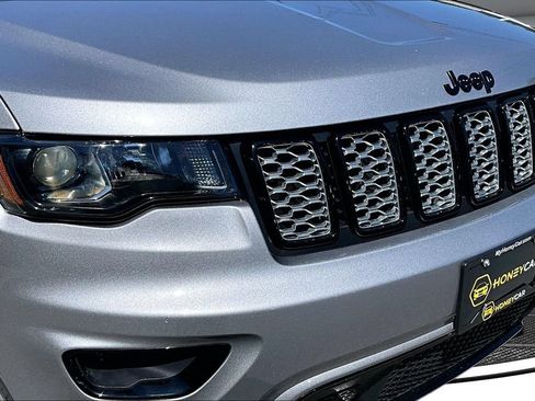 Used 2021 Jeep Grand Cherokee Laredo X AWD/4WD image 33