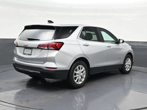 Used 2022 Chevrolet Equinox LT FWD image 5