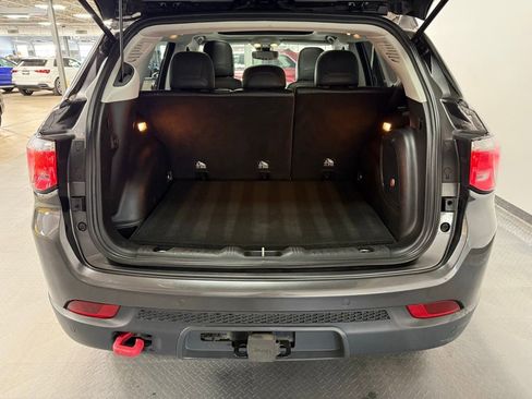Used 2018 Jeep Compass Trailhawk w/ Leather Interior Group image 19