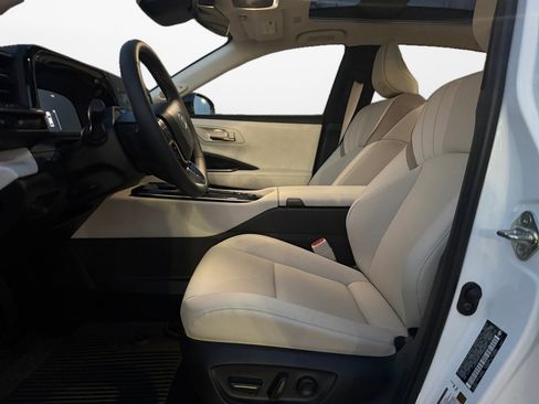 Certified 2026 Toyota Crown Limited w/ Advanced Technology Package image 9