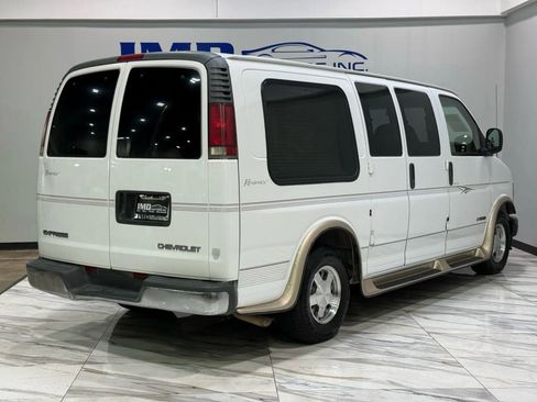 Used 2002 Chevrolet Express 1500 Base w/ LS Preferred Equipment Group image 6