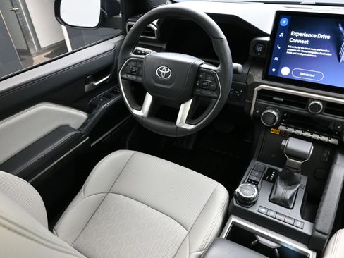 Used 2024 Toyota Tacoma Limited w/ Limited Package (LT) AWD/4WD image 24