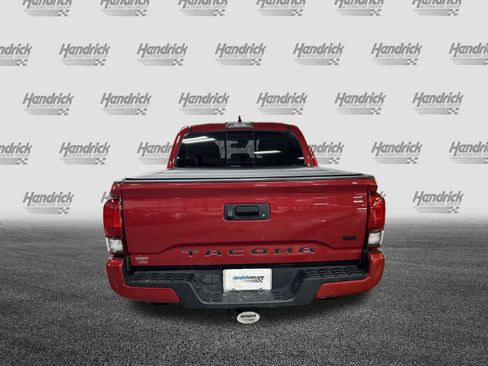 Used 2022 Toyota Tacoma SR5 w/ Technology Package RWD image 9