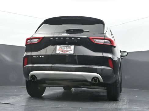 Used 2024 Ford Escape Active w/ Cold Weather Package FWD image 40