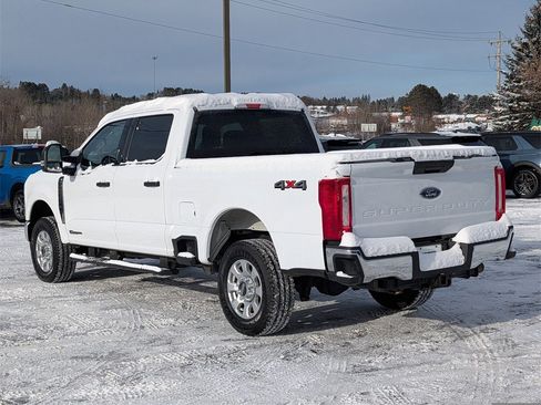 Used 2024 Ford F250 XLT image 7